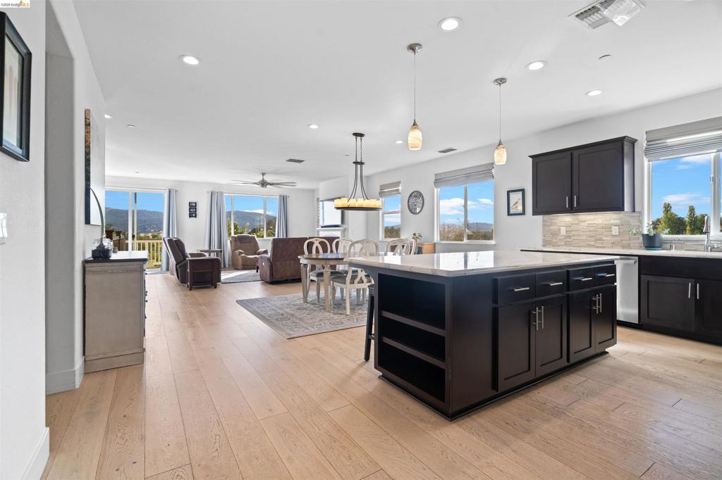569 Spyglass Cir Property Photo 10