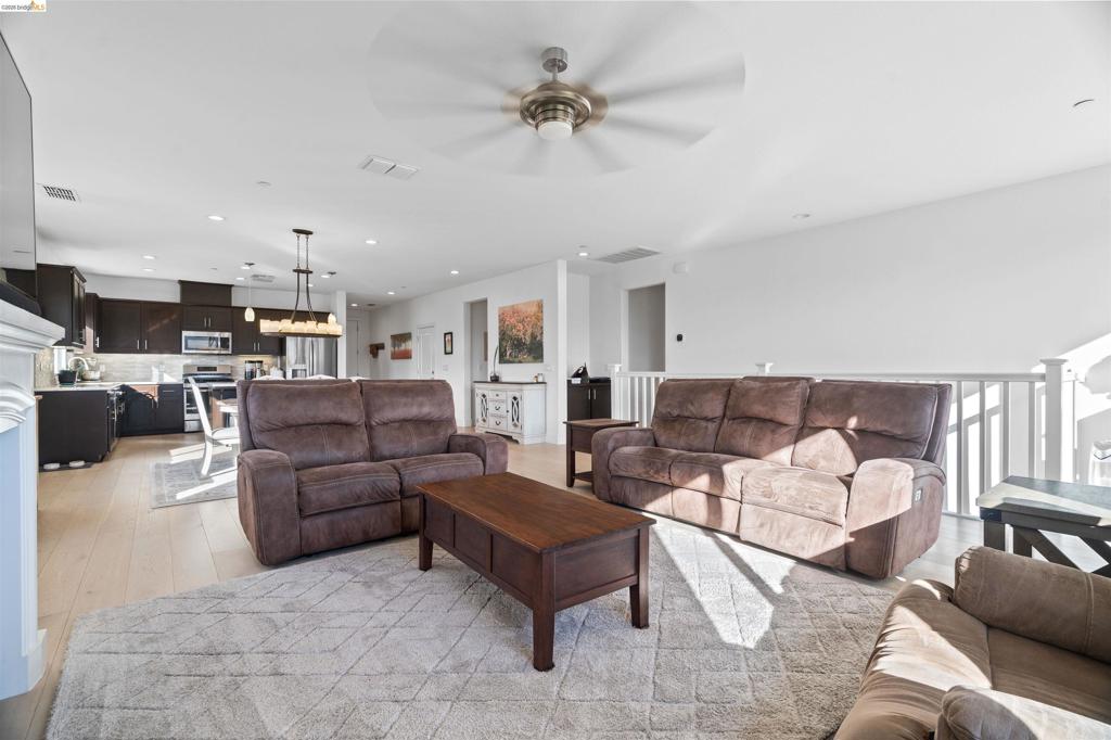 569 Spyglass Cir Property Photo 23