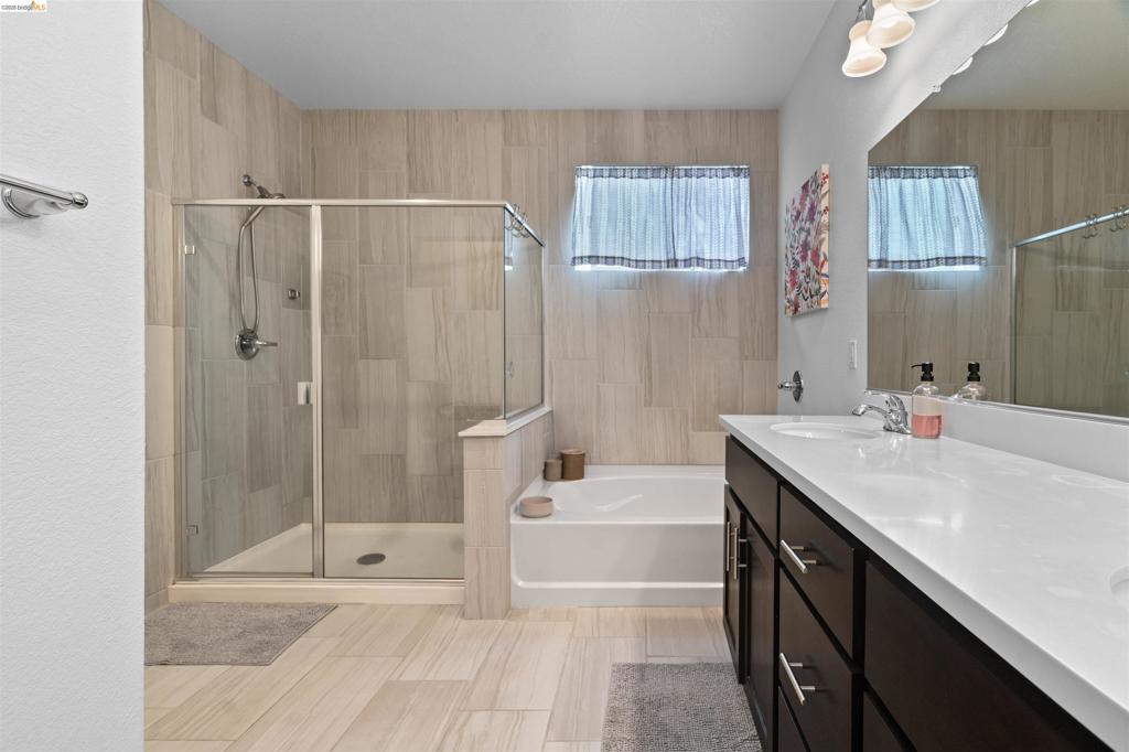 569 Spyglass Cir Property Photo 30