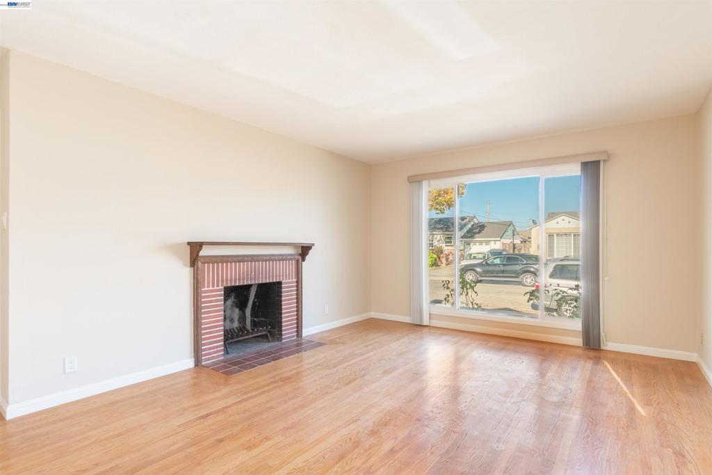 15079 Costela St Property Photo 5