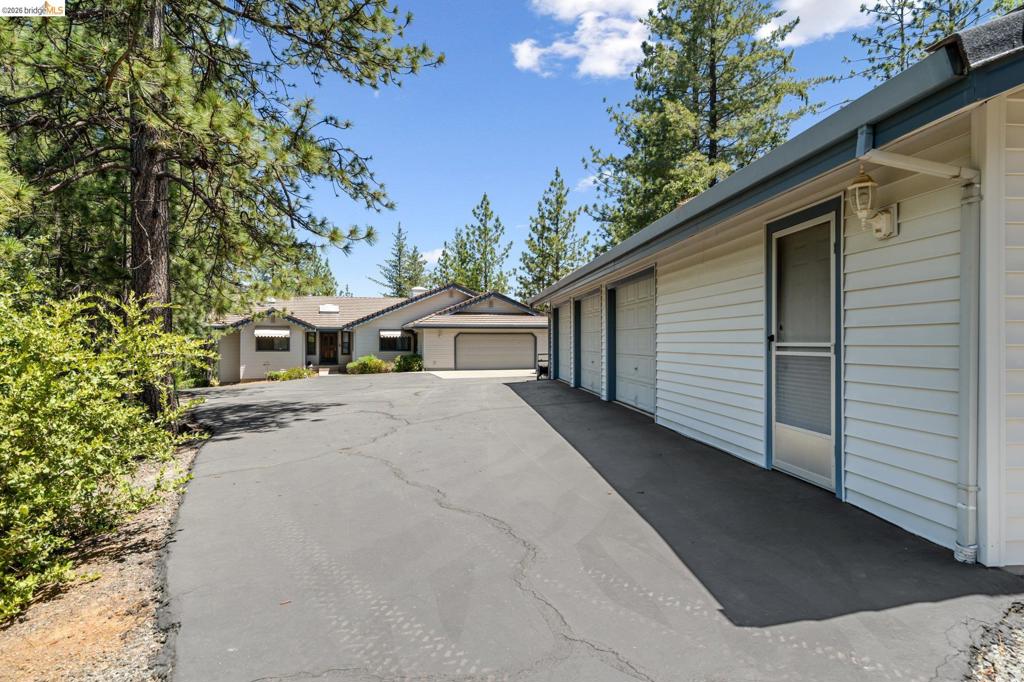11335 Bridal Veil Property Photo 32