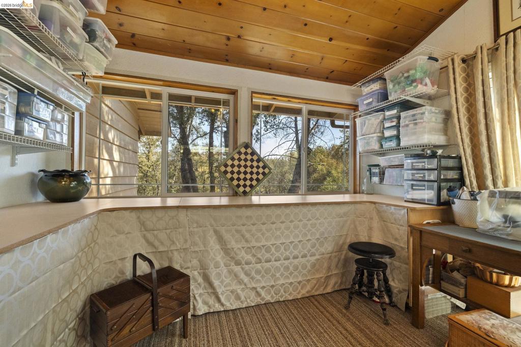14201 Hillview Ct Property Photo 29