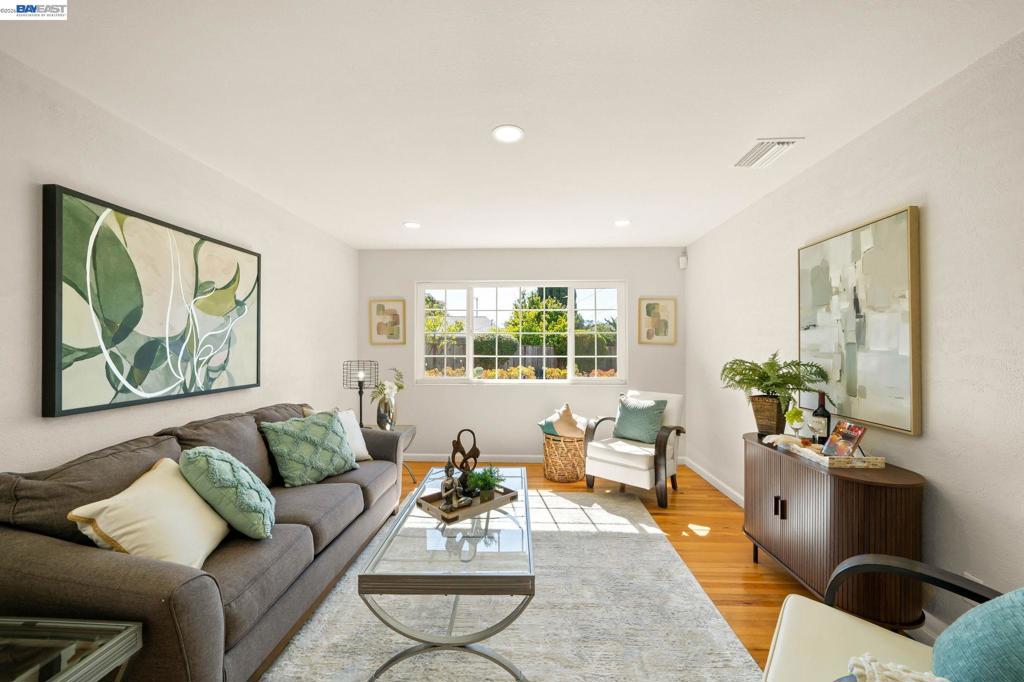 35185 Cabrillo Drive Property Photo 12