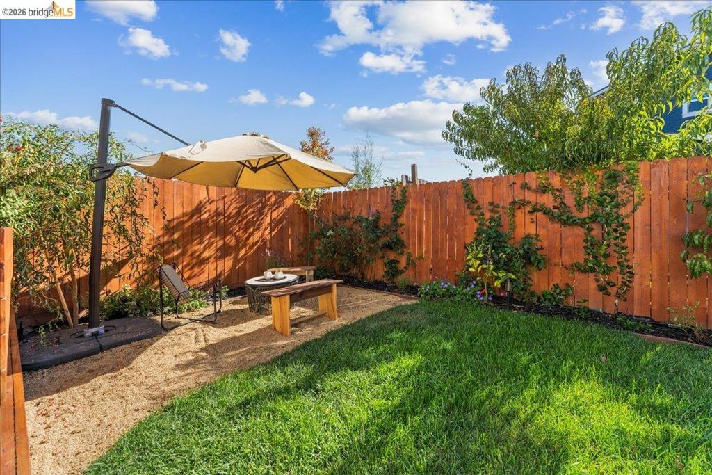 5327 Brann St Property Photo 33