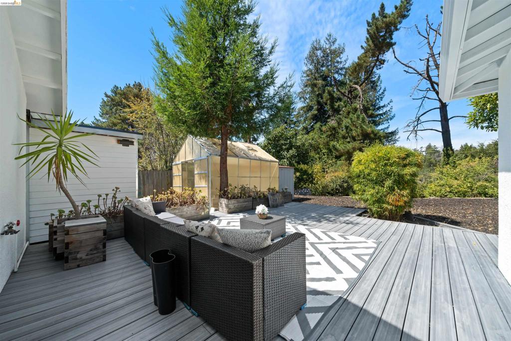 4833 Shetland Ave. Property Photo 25