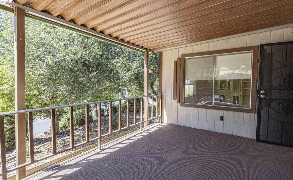 10956 Green Property Photo 4