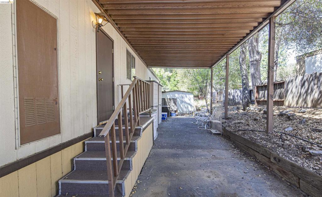 10956 Green Property Photo 7