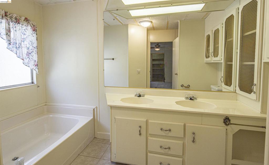 10956 Green Property Photo 15