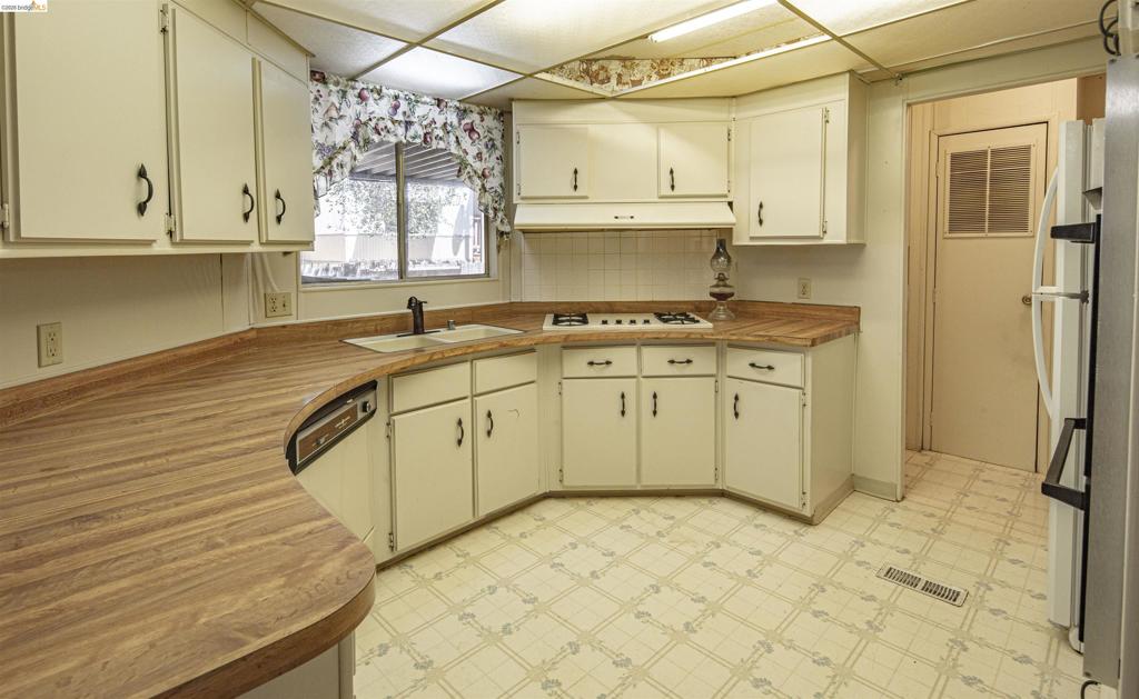 10956 Green Property Photo 32