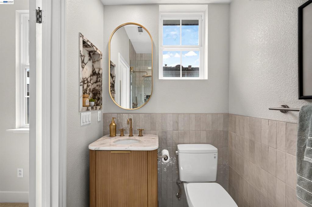 5518 Alvelais Dr Property Photo 43