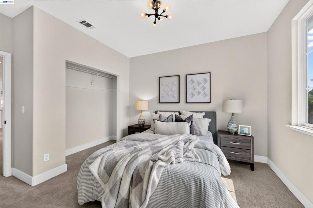 5518 Alvelais Dr Property Photo 47