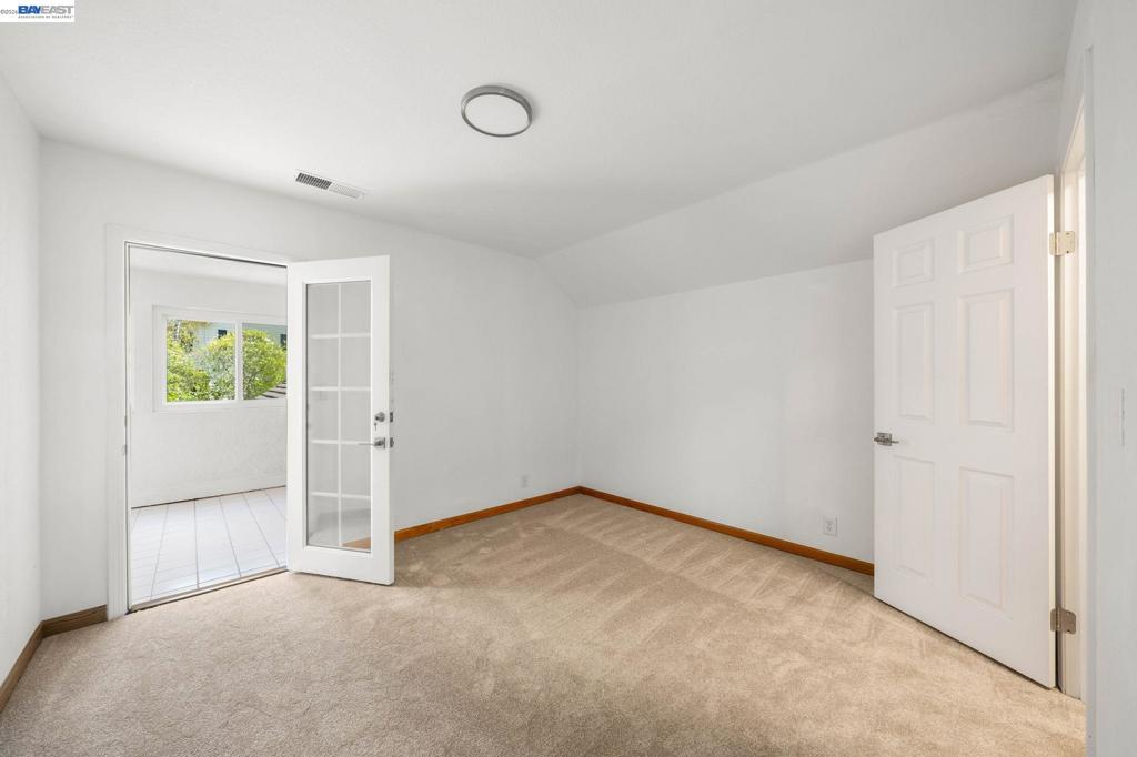 190 Silver Pine Ln Property Photo 59