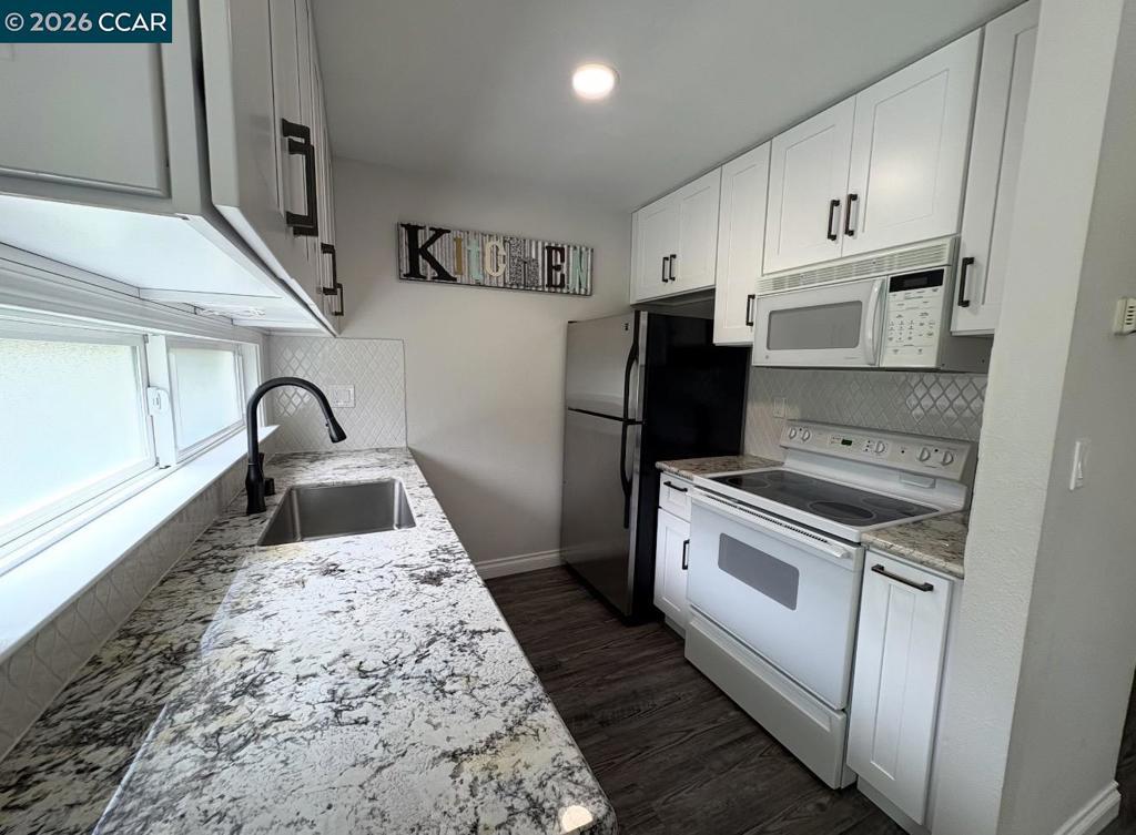810 Oak Grove Rd 111 Property Photo 1
