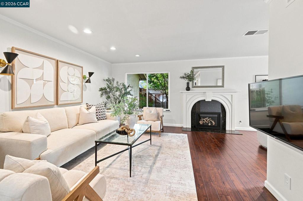 79 Fountainhead Ct Property Photo 3