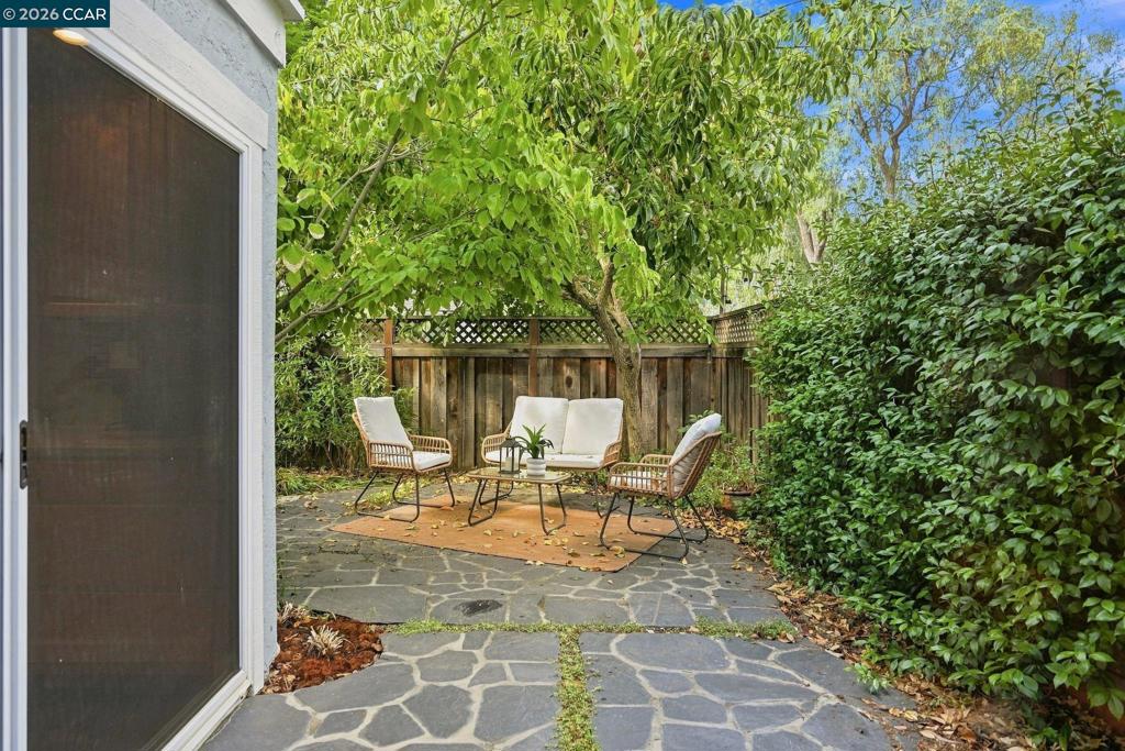 79 Fountainhead Ct Property Photo 11