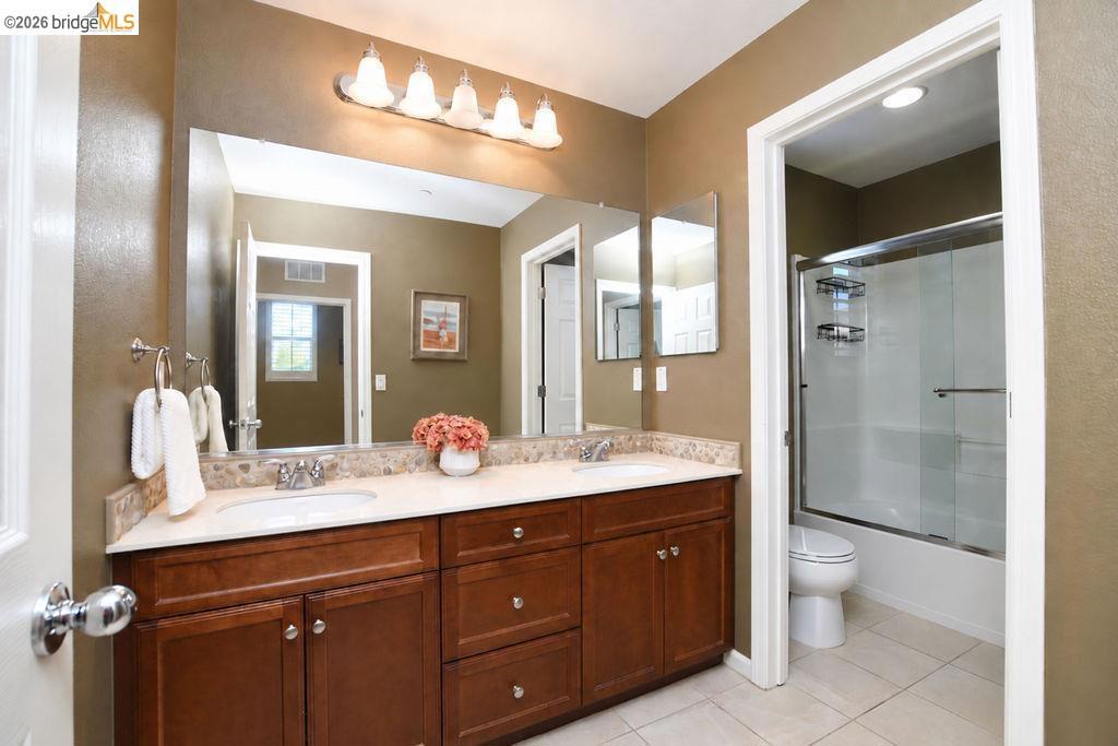 806 Queen Palm Ln Property Photo 22