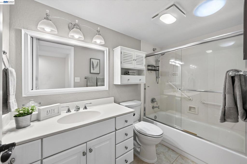 509 Tampico Property Photo 23