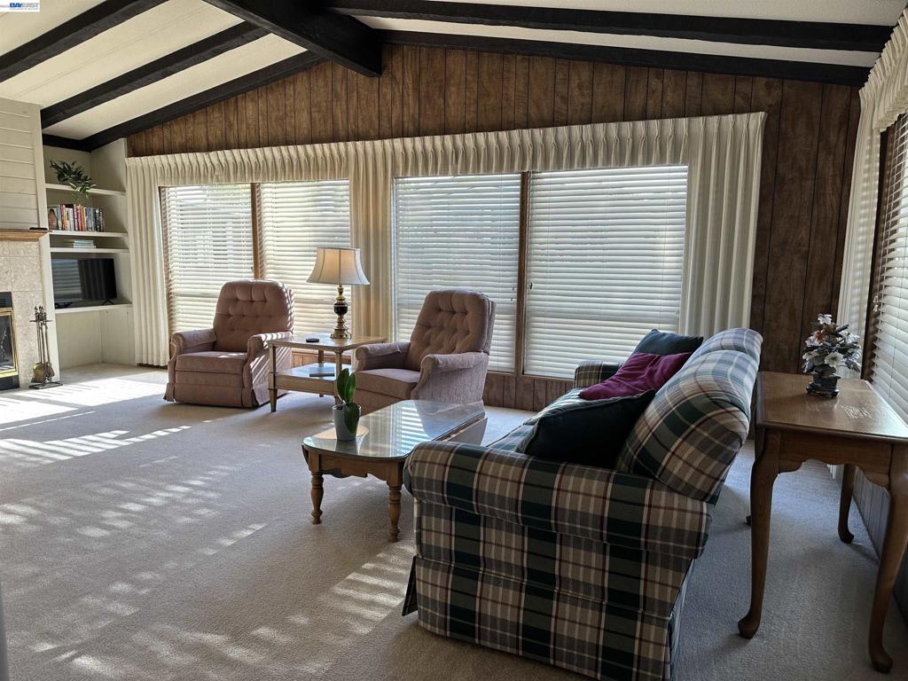29284 Harpoon Way Property Photo 4