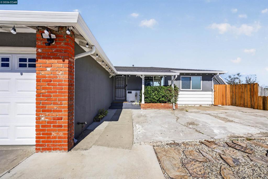 2444 Fitzpatrick St Property Photo 5
