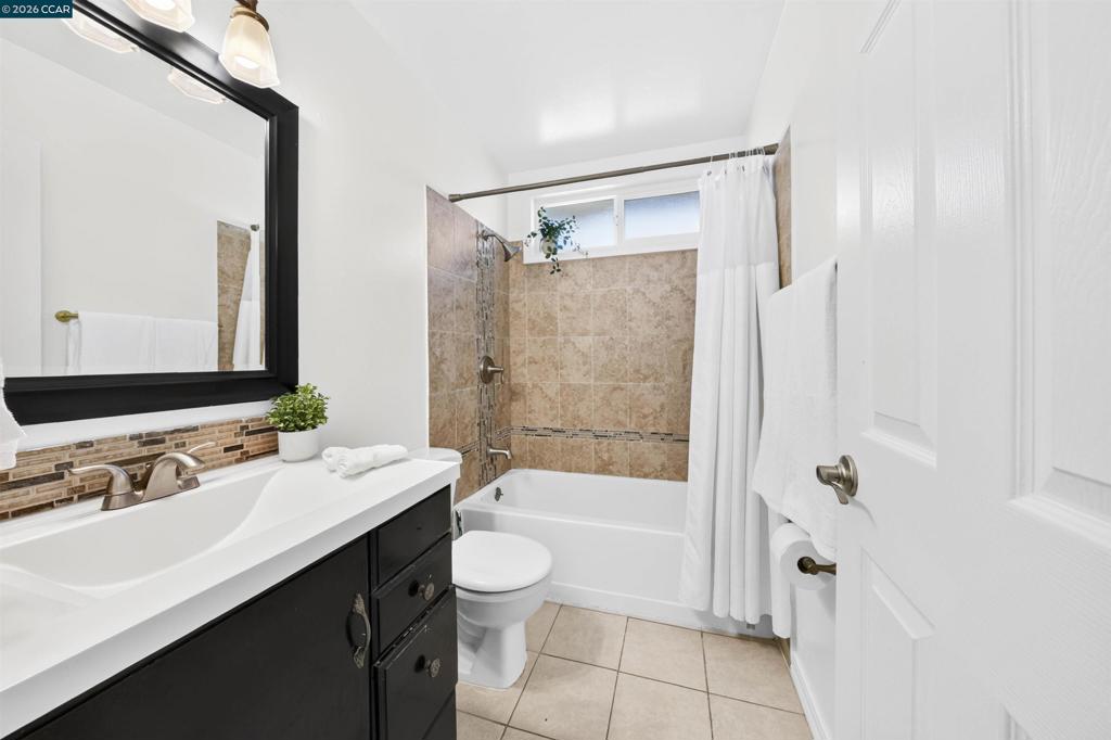 2444 Fitzpatrick St Property Photo 30