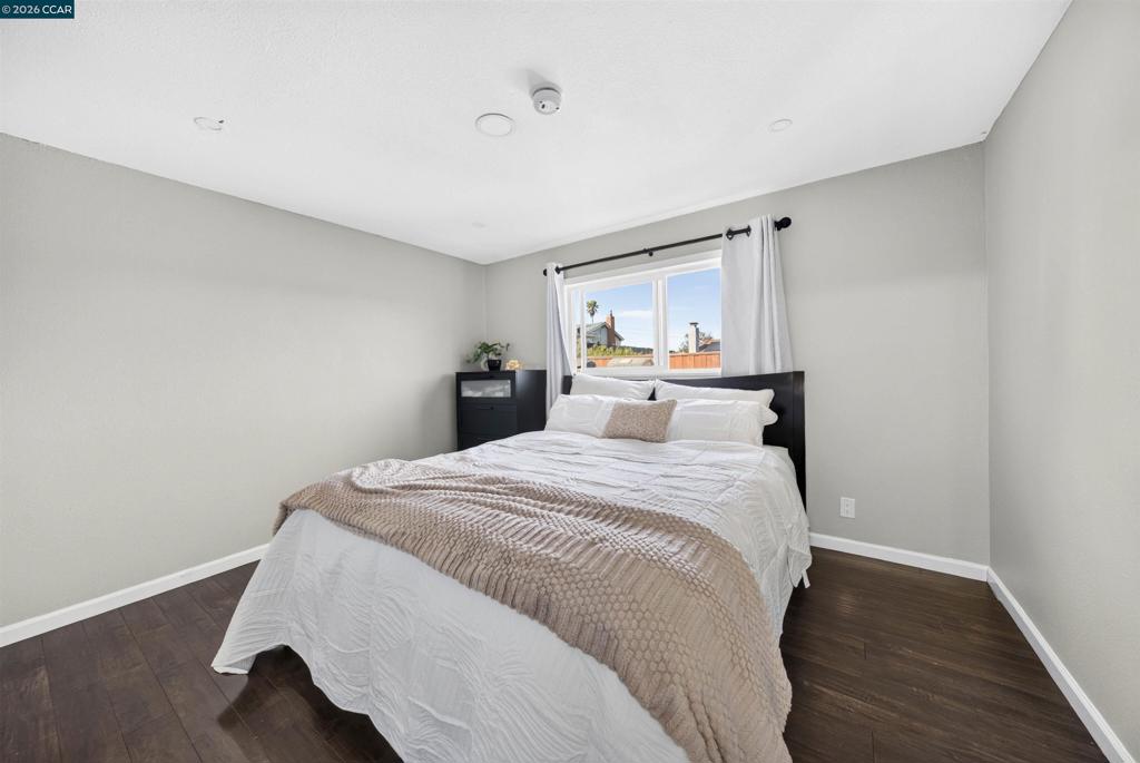 2444 Fitzpatrick St Property Photo 33
