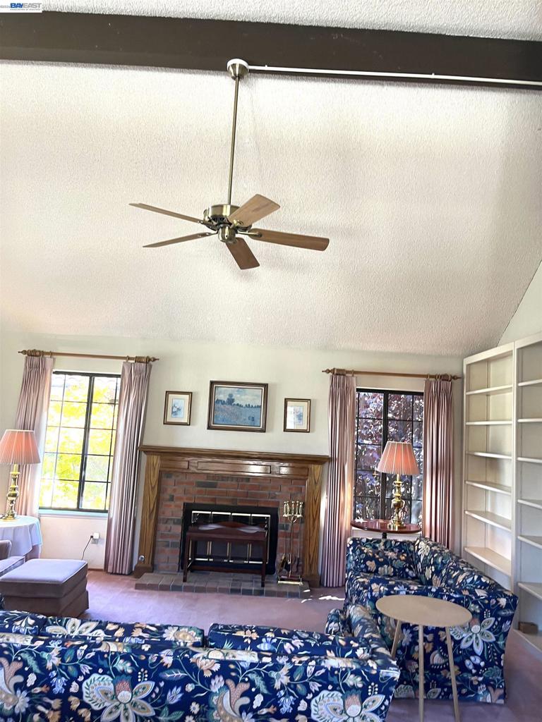 2510 Galleon Pl Property Photo 5