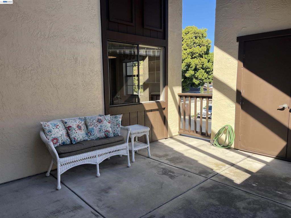 2510 Galleon Pl Property Photo 14