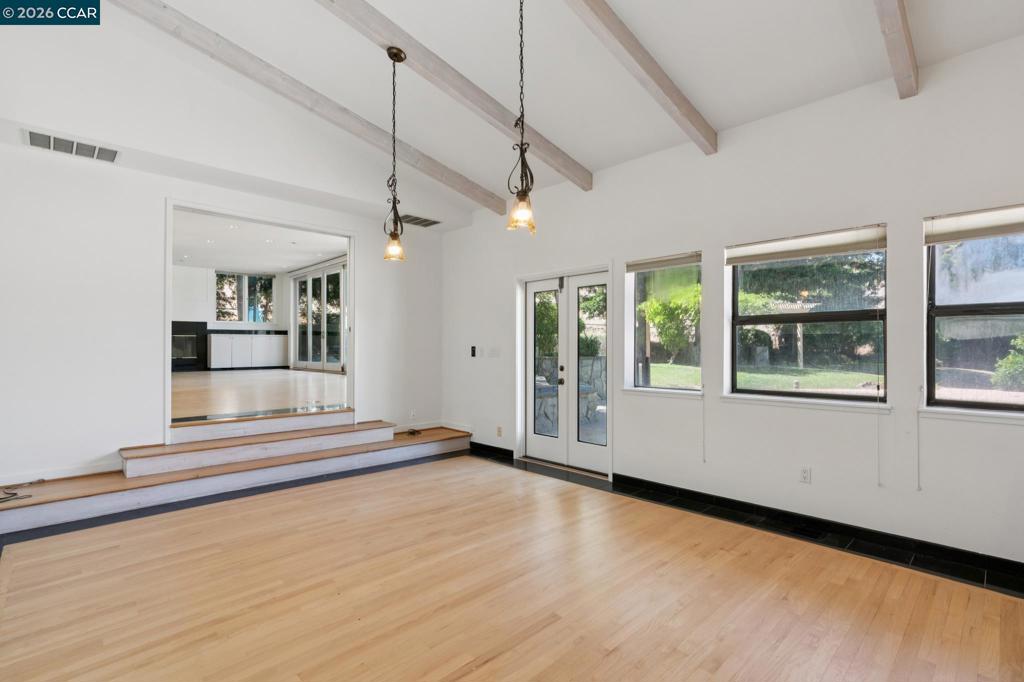 660 La Casa Via Property Photo 17