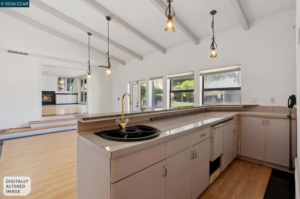 660 La Casa Via Property Photo 21