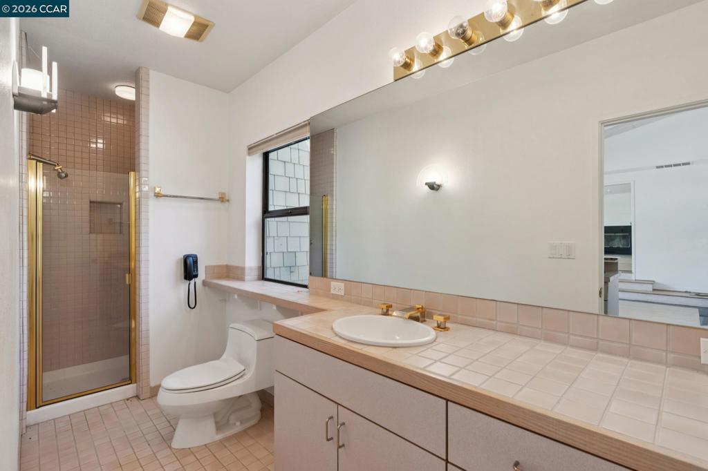 660 La Casa Via Property Photo 22