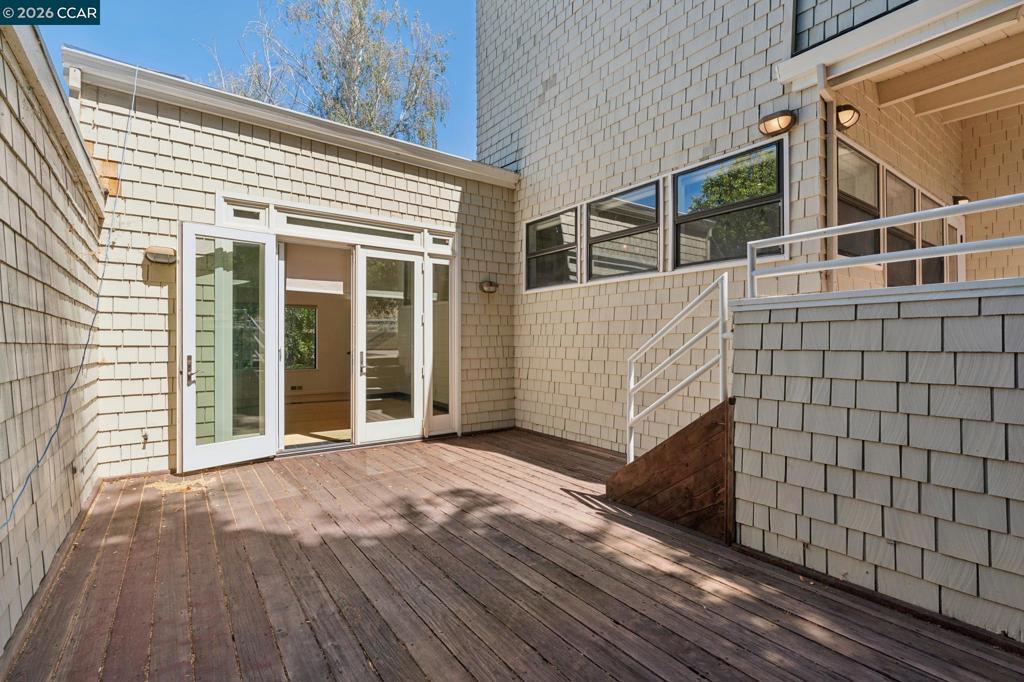 660 La Casa Via Property Photo 27