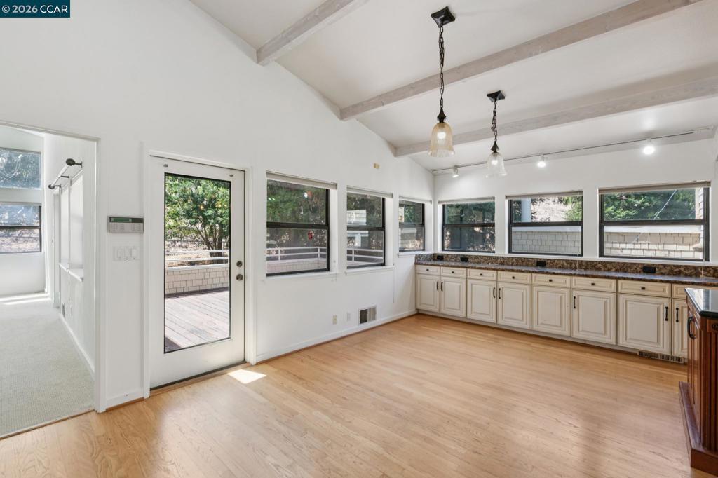 660 La Casa Via Property Photo 37