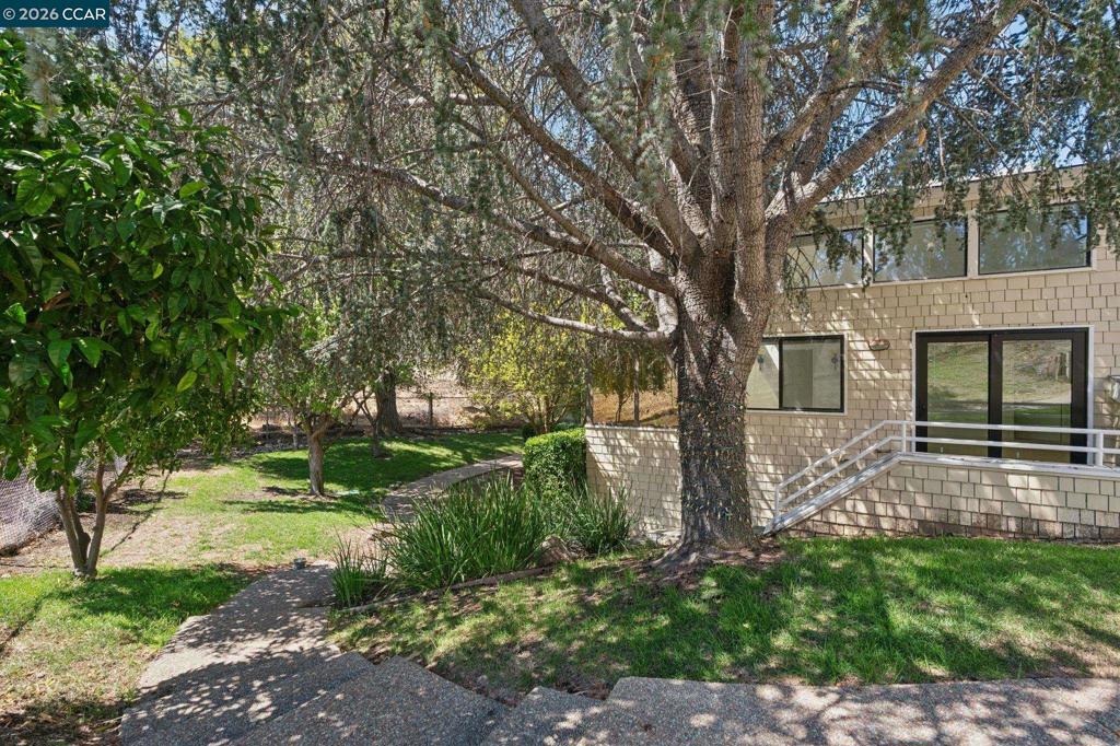 660 La Casa Via Property Photo 48