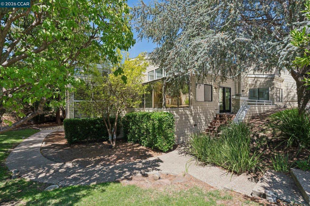 660 La Casa Via Property Photo 49