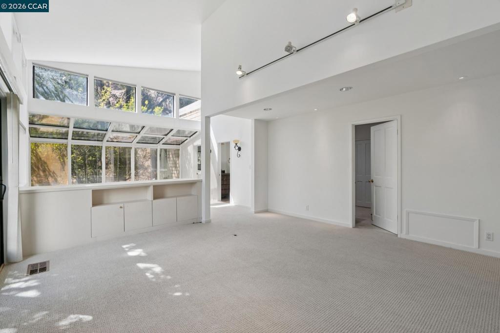 660 La Casa Via Property Photo 50
