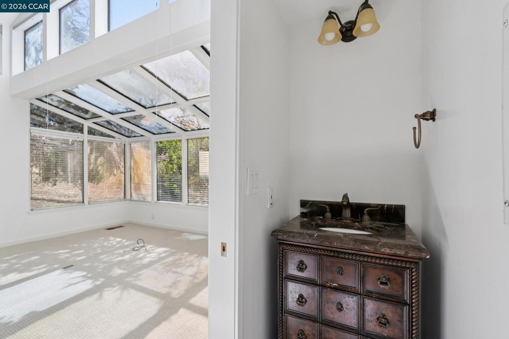 660 La Casa Via Property Photo 58