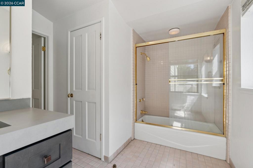 660 La Casa Via Property Photo 77