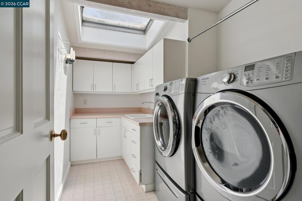 660 La Casa Via Property Photo 78