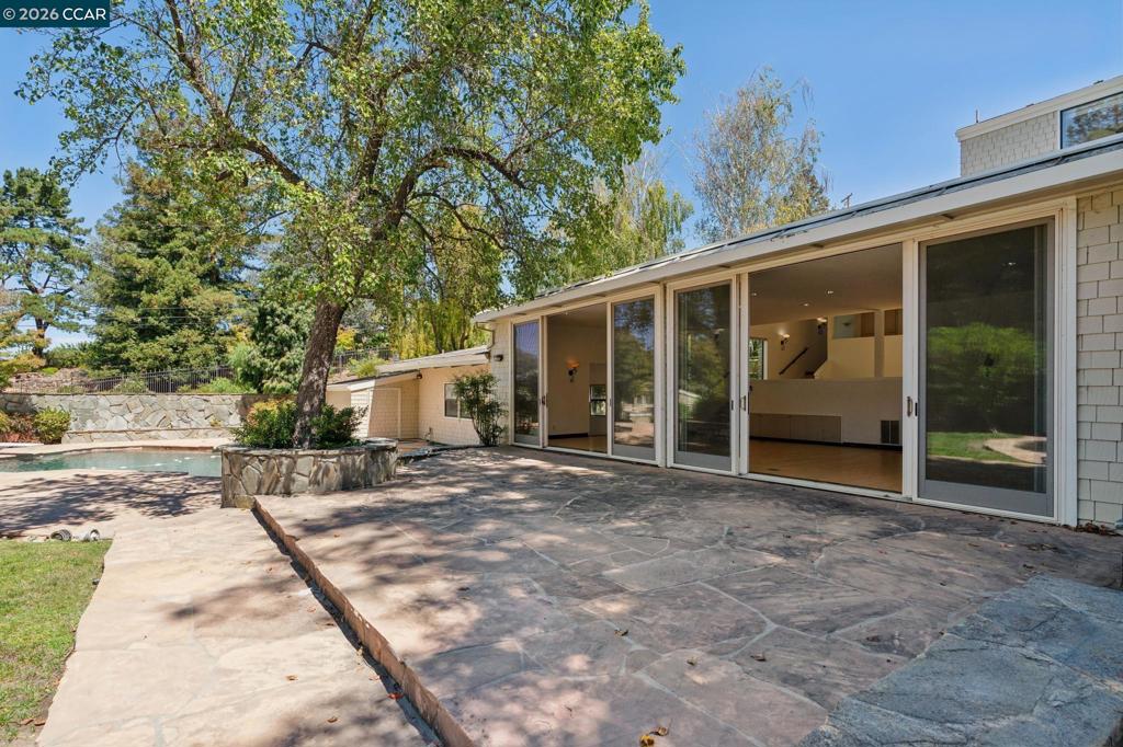 660 La Casa Via Property Photo 80