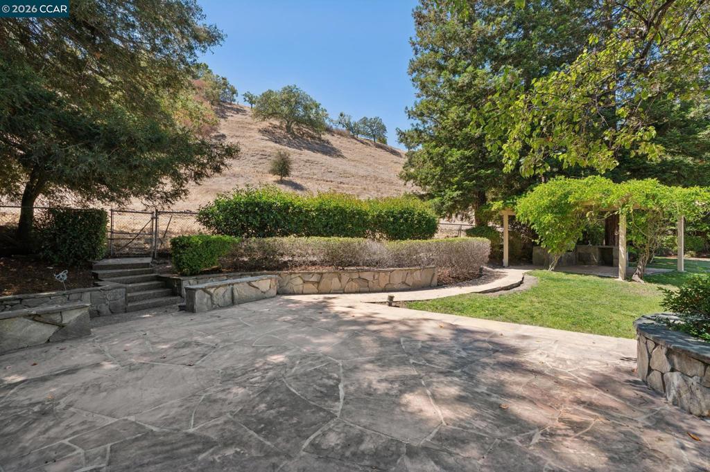 660 La Casa Via Property Photo 82