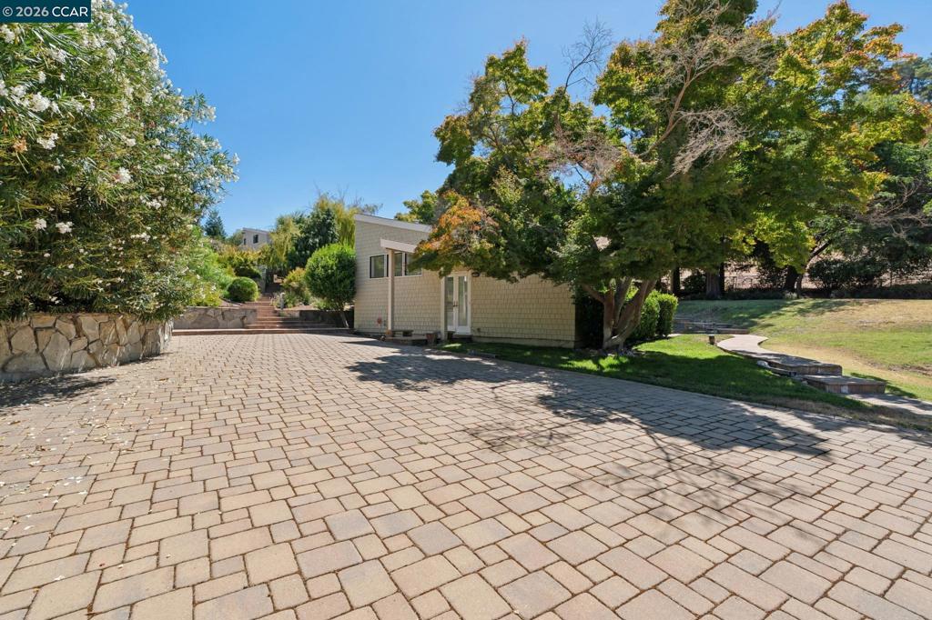 660 La Casa Via Property Photo 89