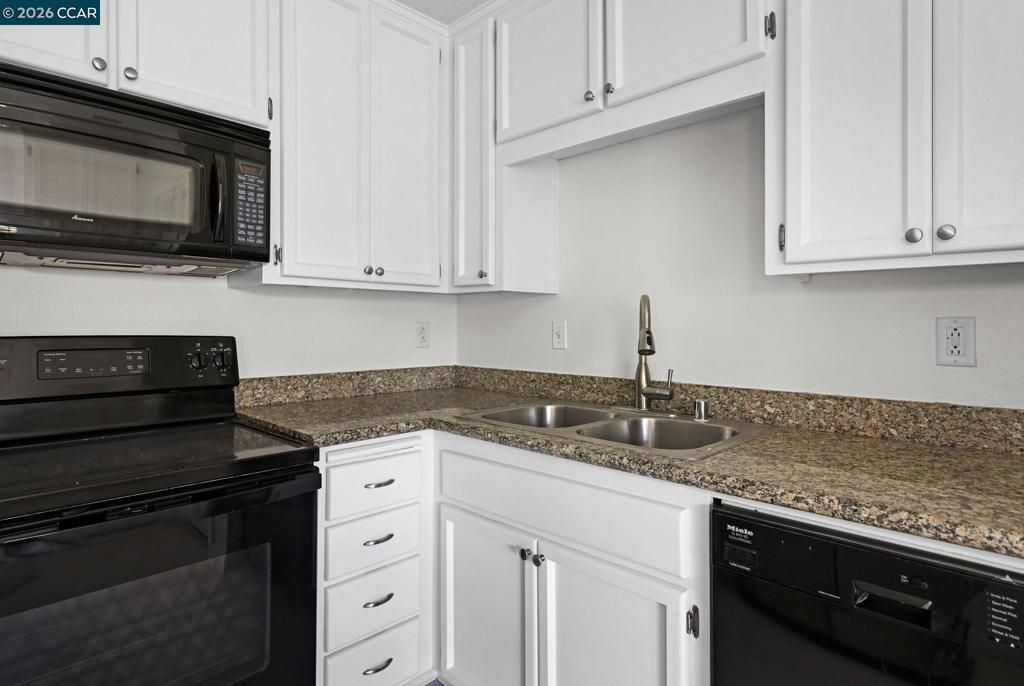 5012 Lakeview Dr 201 Property Photo 17