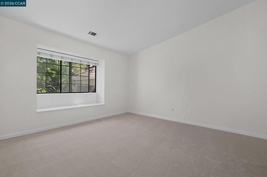 5012 Lakeview Dr 201 Property Photo 22