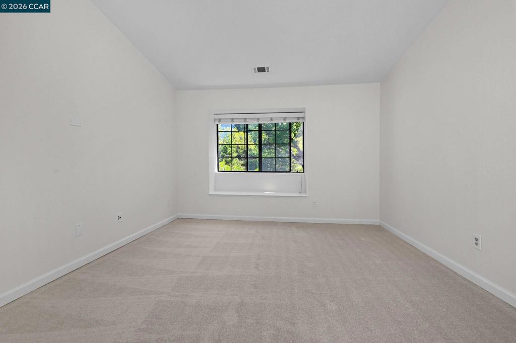 5012 Lakeview Dr 201 Property Photo 24