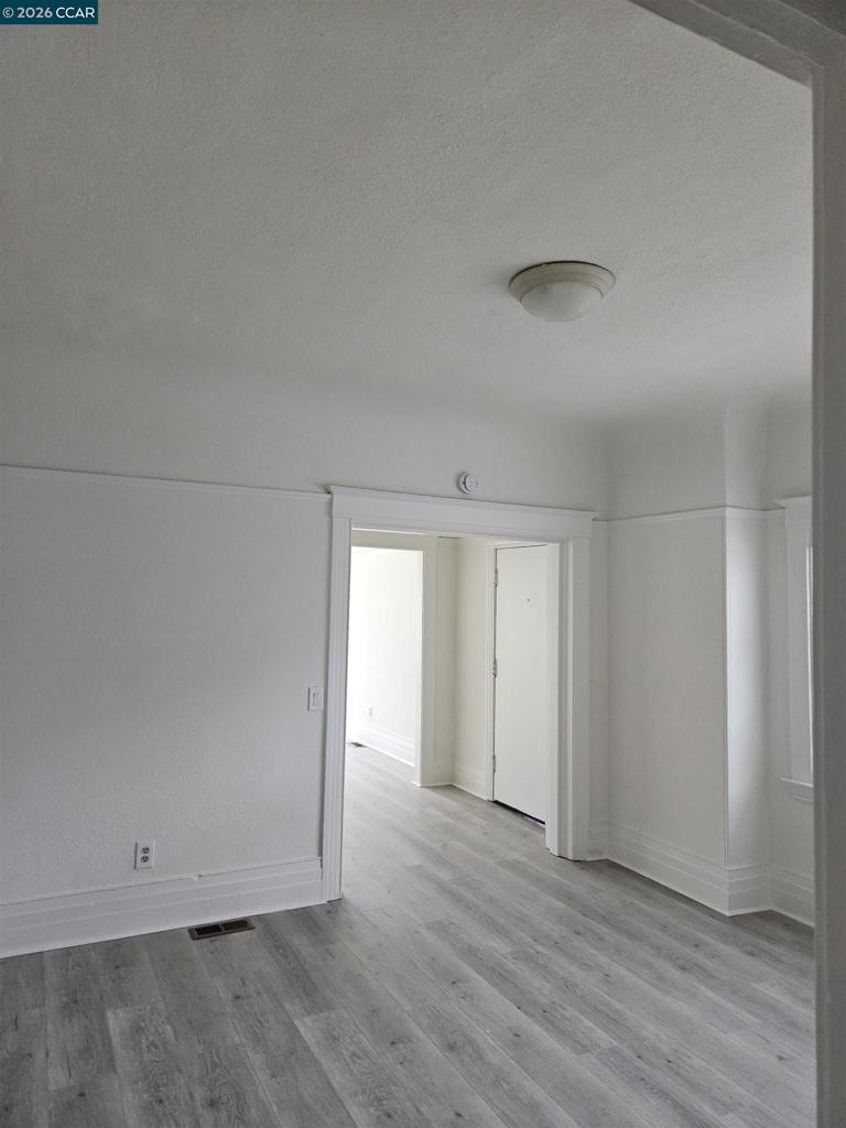 1056 55th Street Property Photo 7