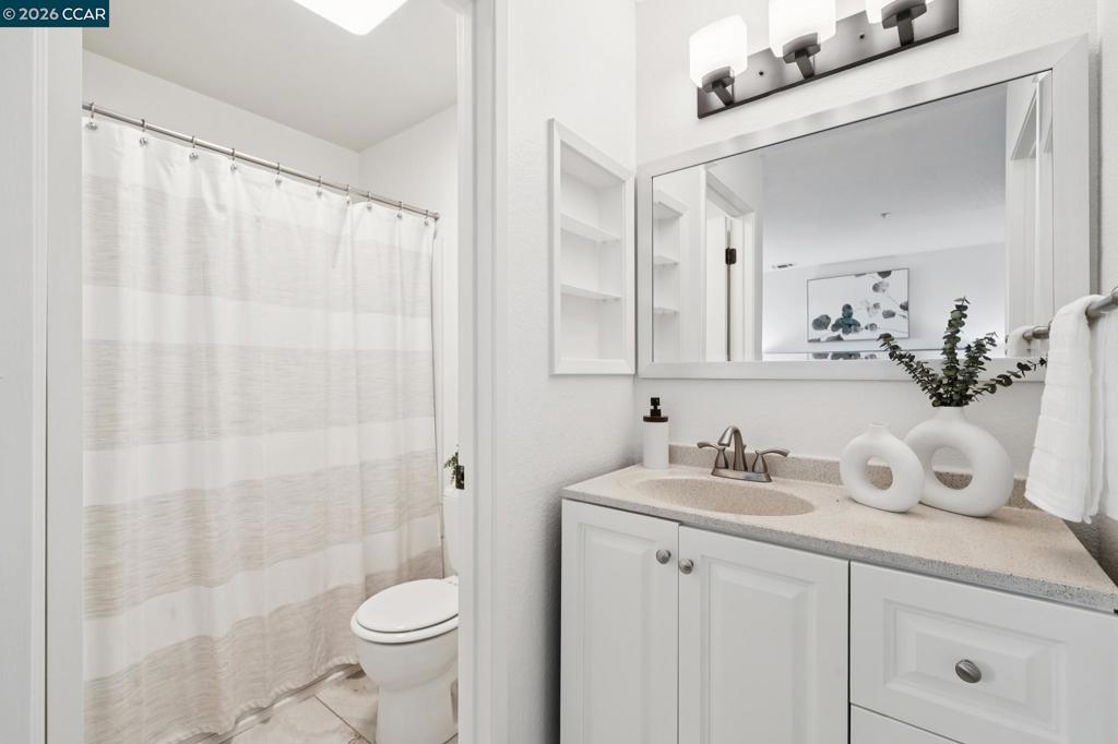 460 Bollinger Canyon Lane 184 Property Photo 25