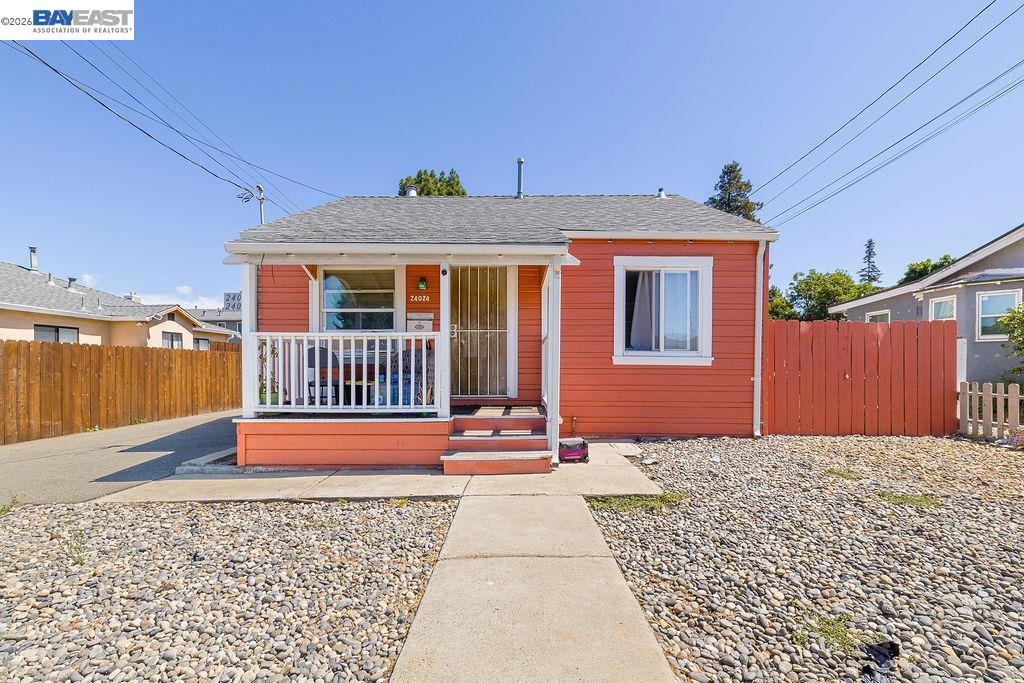 24024 Park St Property Photo 1
