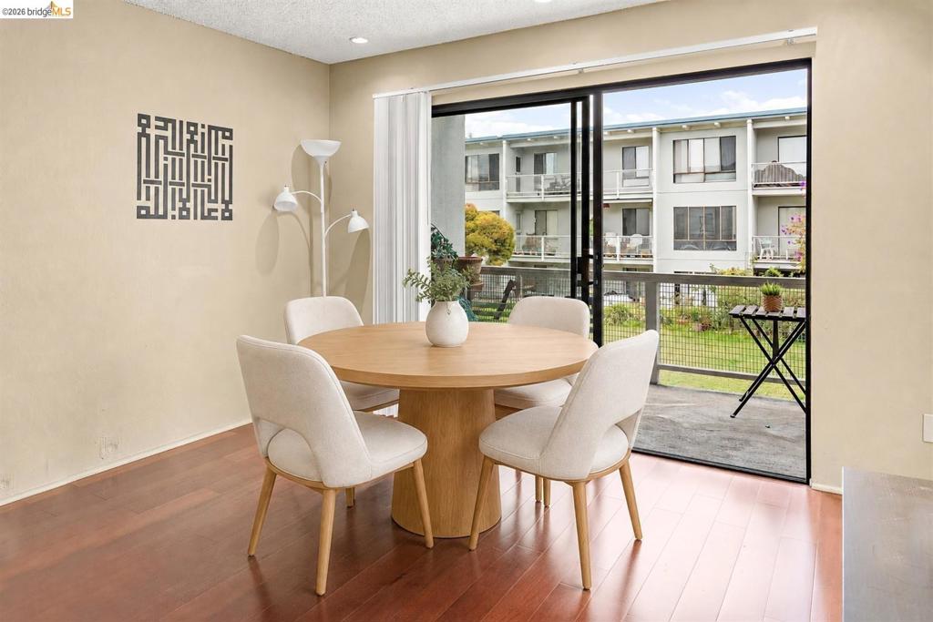 8 Commodore Dr C359 Property Photo 8