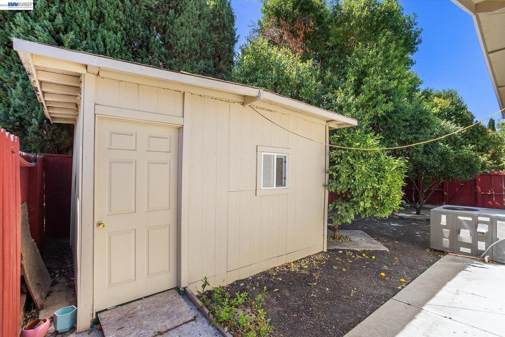 855 Olivina Avenue Property Photo 34