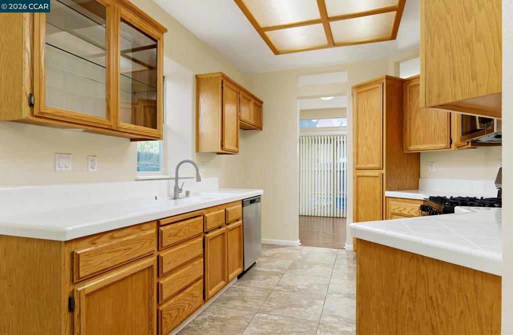 4233 Shandwick Dr Property Photo 4